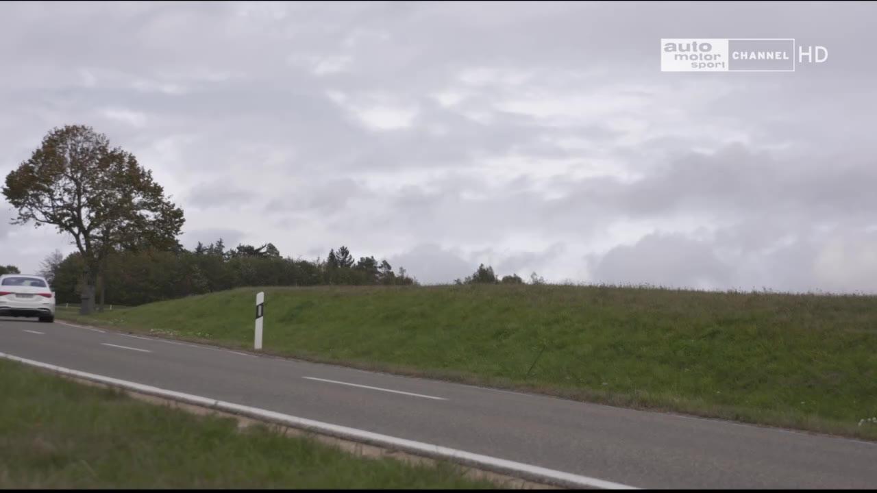 Přednost v jízdě: Mercedes-Benz tř. S
