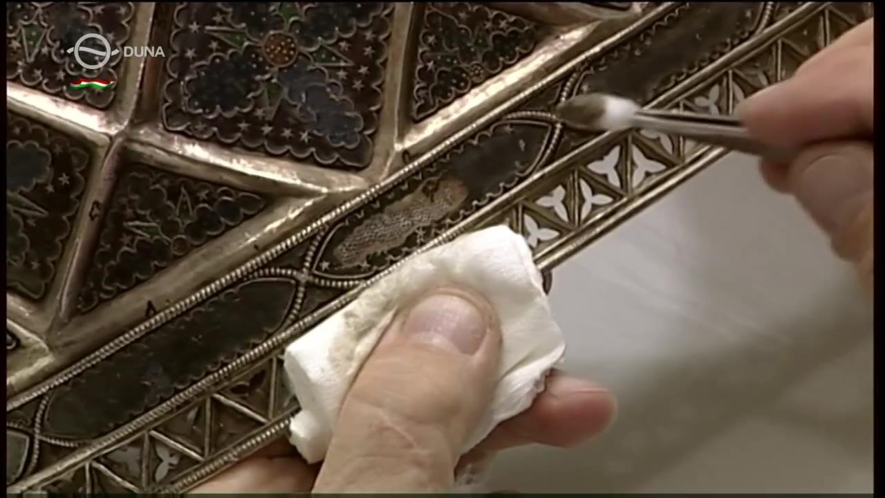 Túl fényes - A Szent László herma restaurálása