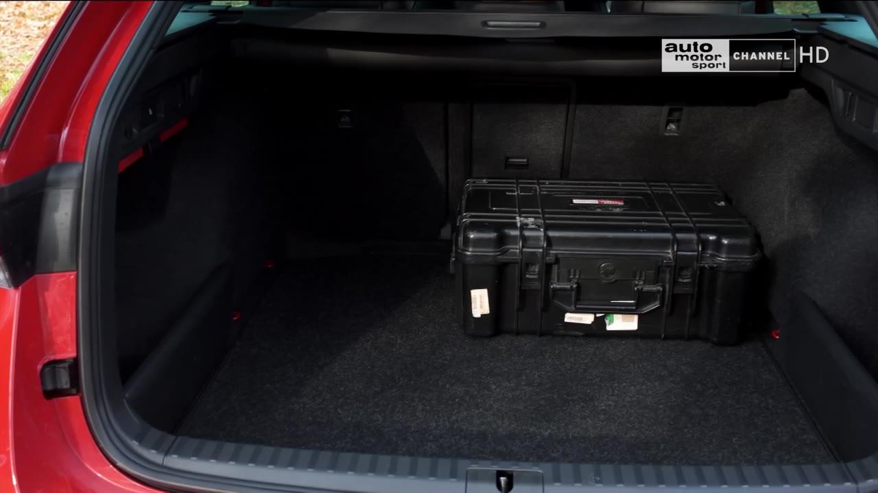 Přednost v jízdě: Škoda Octavia RS