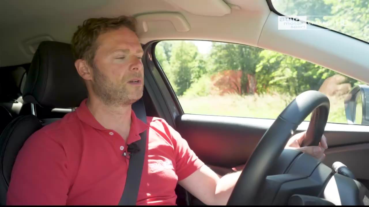 Test automobilu: Mazda CX30