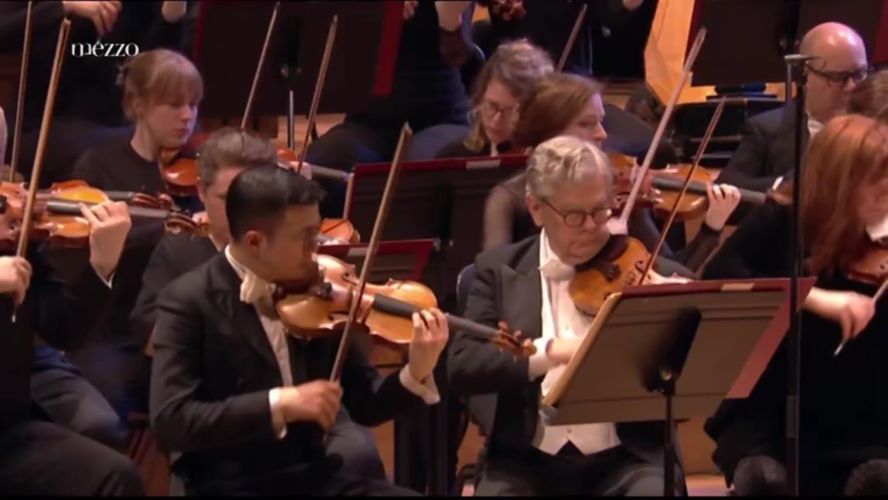 T. Sochijev a Orchestra National du Capitole de Toulouse: Ravel, Mendelssohn