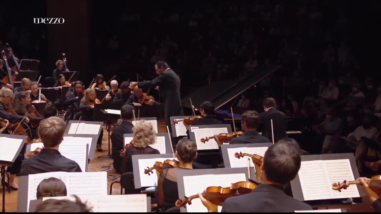 T. Sochijev, Orchestre National du Capitole de Toulouse, S.-J. Cho: Beethoven, Brahms