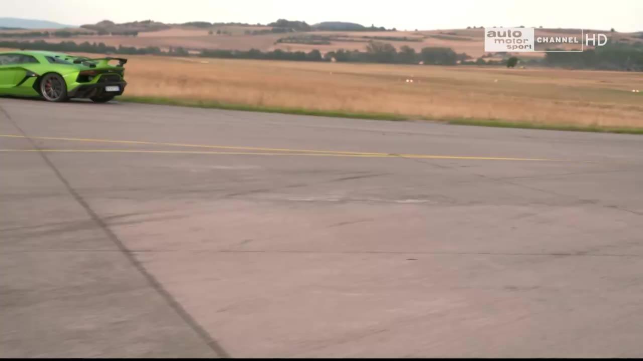 Rychlé kolo: Lamborghini Aventador SVJ