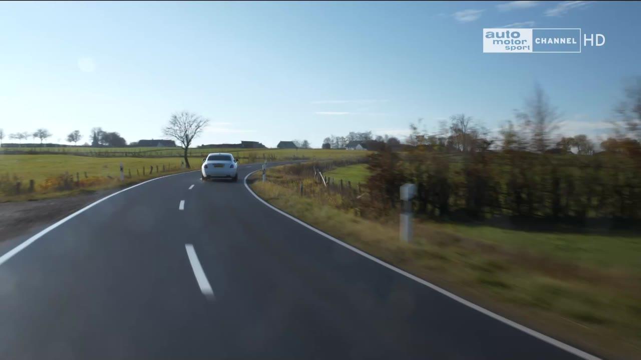 Přednost v jízdě: Rolls Royce Ghost