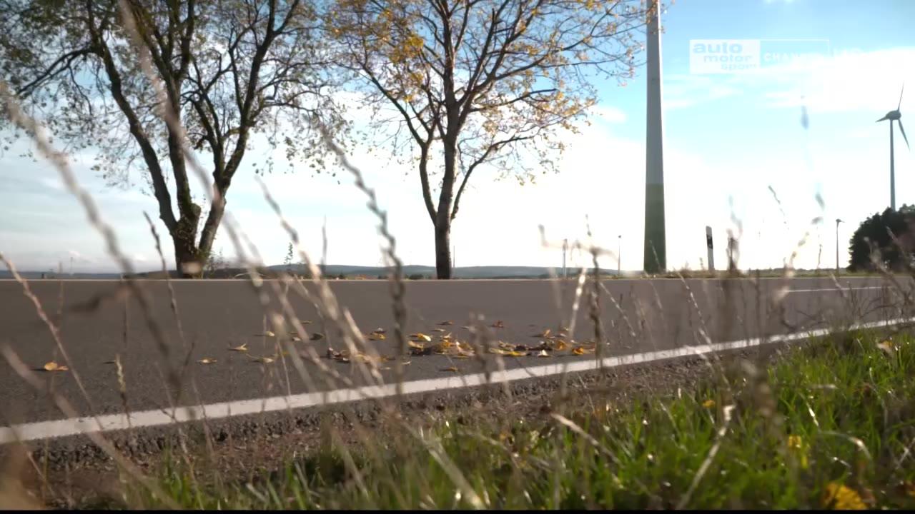 Přednost v jízdě: Rolls Royce Ghost