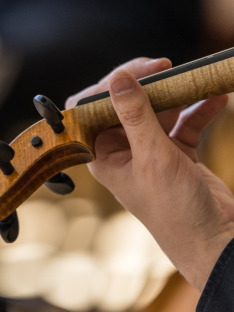 Ivan Repušič řídí Symfonický orchestr HRT